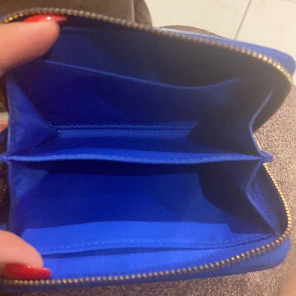 Wallet - Picture 2 of 4